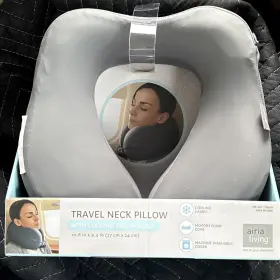 Airia Living 028332856263 Travel Neck Pillow With Cooling Technology