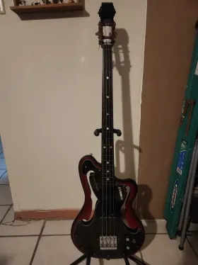 Aeb-1 Ampeg Scroll Bass