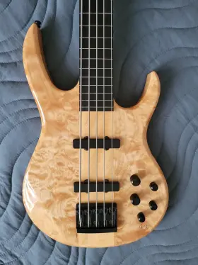 Lb75 Carvin 5-string Fretless Electric Bass Guitar Solid Quilted Maple Body