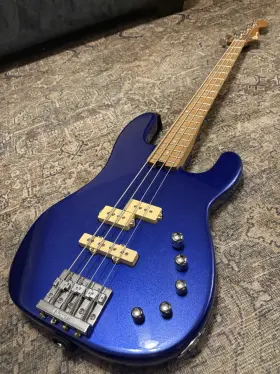 Charvel B0744 San Dimas Bass Pj Iv Solid Alder/maple Mystic Blue With Hard Case