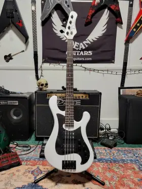 Dean 818896025812 Hillsboro Select Electric Bass Satin White Guitar