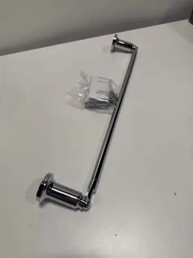 73518 Delta 195205035442 Saylor 18 Towel Bar - Chrome