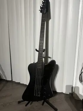 D070330593 Epiphone Thunderbird Electric Bass Guitar 4 String Solid Body Black