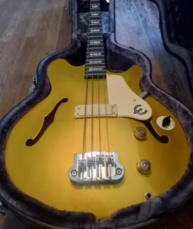 R06110184 Epiphone Jack Casady Signature Series Bass Guitar In Gold With Case Mik