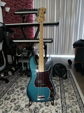 0140227508 Fender Precision Bass Electric Guitar - Ocean Turquiose