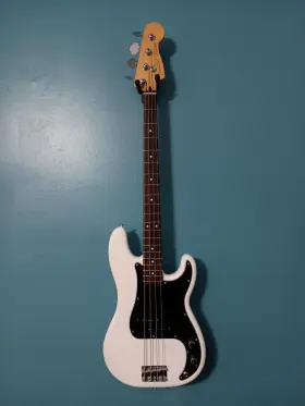 0140470515 Fender Player Ii Precision Bass - Polar White Rosewood Fingerboard
