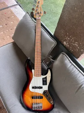 0147383300 Fender Player Plus Jazz Bass V Pau Ferro Fingerboard 3-color Sunburst