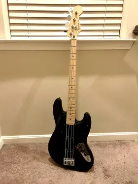 0149902506 Fender Player Series 4-string Jazz Bass Black