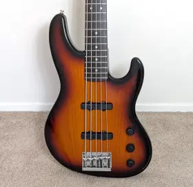 019-8500-xxx Fender 1993 American Jazz Bass Plus V 5-string - Lace Sensor Kubicki Pre