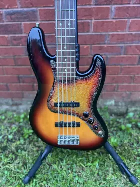 0193500706 Fender American Jazz Bass V
