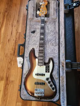 0199032781 Fender American Ultra Jazz Bass V 5-string Mocha Burst