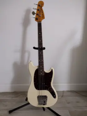 0253900541 Fender Mustang Bass Made In Japan 2007 Vintage White Classic Series