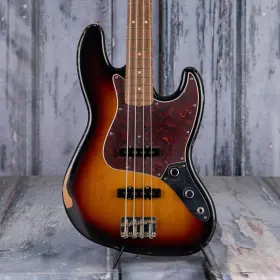 Fender 0885978300839 60th Anniversary Road Worn Jazz Bass 3-color Sunburst