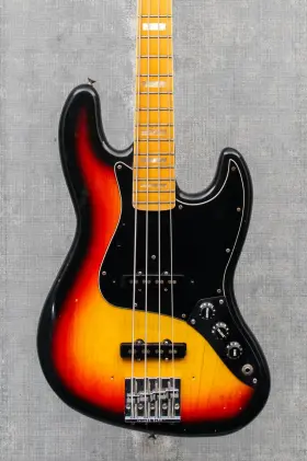 19436 Fender Used Jazz Bass - Sunburst 1978