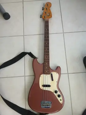 270015 Fender Vintage Rare Collectible 1970 Musicmaster Electtric Bass