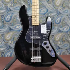 Fender 885978118458 Standard Precision Jazz Bass Black