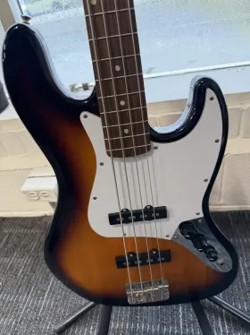 Cy160101509 Fender Squier J Bass