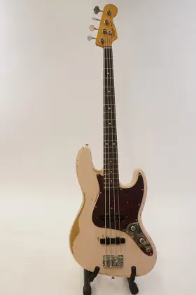 Fen0141020356 Fender Flea Jazz Bass Rosewood Fingerboard Roadworn Shell Pink