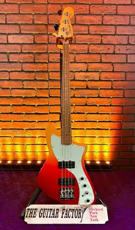 Meteorabass-1230-u Fender Player Plus Active Meteora Bass Pau Ferro Fingerboard Tequila Sunrise