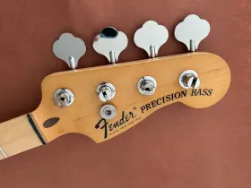 Fender Mexico 885978471522 Loaded 70s Steve Harris Precision Bass Maple Neck