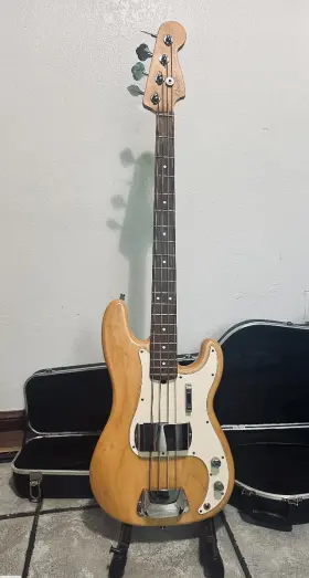 N9399136 Fender 1999 American Precision Bass - Rare Natural Finish String-through Body