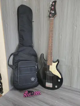 Pso034776 First Act Me105 4 String Bass