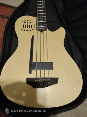 050796 Godin A4 Ultra Natural Semi-acoustic Bass