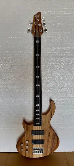 Yg100-5l Gstyle Left-handy Fretless 5 String E Bass Millettia Laurentii Okoume Body Used
