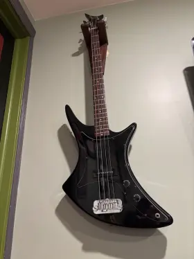 X-701 Guild Bass Guitar -made In Usa- Great Condition
