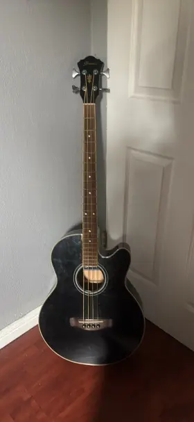 Aeb5ebk Hanez Bass Guitar 4 String Used Black And Whole Condition Good