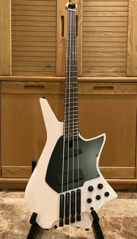 Hils Hzb4 Headless Bass Guitar