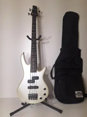 P15023967 Ibanez 887802057971 Gio Mikro Bass