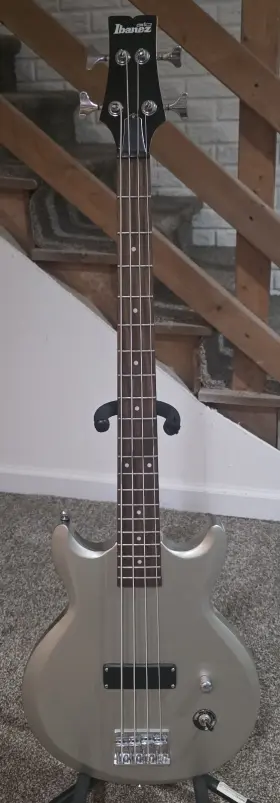 J05150440 Ibanez Gio Electric Bass Guitar Silver 4-string Solid Body 22 Frets With Strap