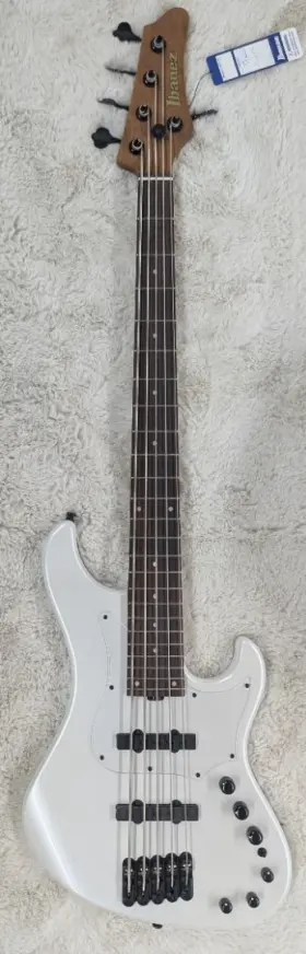 Mdm1005pw Ibanez 5-string Electric Bass Guitar Pearl White Finish