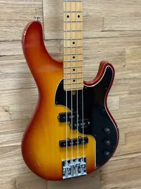Rkb900 Ibanez Prestige 4- String Bass Mij 2003 Sunburst P/j 8lbs 5oz With Gig Bag