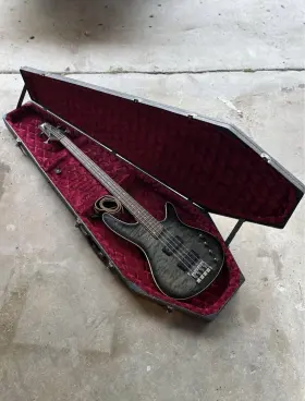 Srx3exqm1 Ibanez Soundgear Sdgr Bass Guitar 24 Frets With Coffin Case
