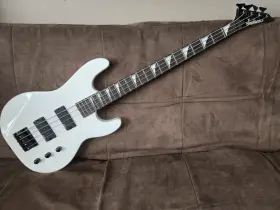 Cmj21168758 Jackson 2018 Concert Bass 4-string Solid Body Right-handed White Rosewood 24f