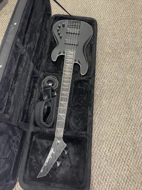 J9161 Jackson Custom Shop 5 String Bass Ellefson Model