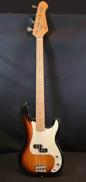 Jb400 Leo Jaymz Jaymes Pb 400 Bass Guitar-never Played/fully Set Up/outstanding Value