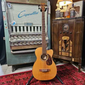 00c-16gtae Martin 2006 Bass Natural