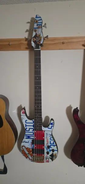 05449013 Peavey Vintage 5 String Bass Guitar Customized With License Tags