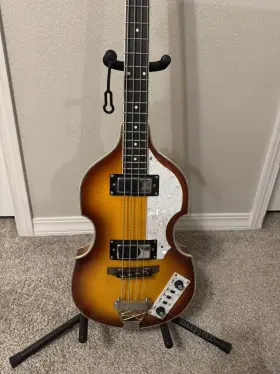 Vb100vs-lh Rogue Vb100 Violin Electric Bass Guitar With Hard Shell Case