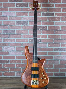 Studio-4 Schecter 839212002720 Stiletto Fretless Electric Bass - Honey Satin