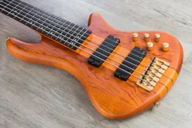 Stiletto-studio6-hsn Schecter Mint Gtr. Research Stiletto Studio 6-strg Elec Bass - Honey Satin