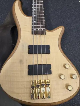 P20024023 Schecter Studio-4 Stiletto Studio 4 Bass Guitar