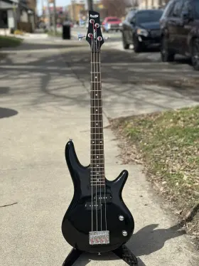 Gs09u155887 Sdgr By Ibanez Gio Mikro Short Scale P-bass - Black