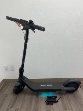 Segway 841450001366 - E2 Pro Electric Scooter With 21.7 Miles Max Operating Range And 18.6 Mph