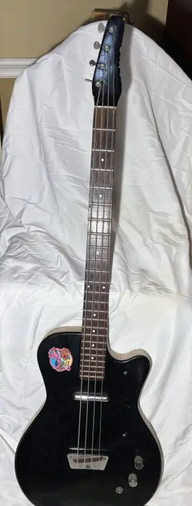 1444-svb Silvertone 1444svb Classic Solid-body 4-string Bass Guitar Silver Burst