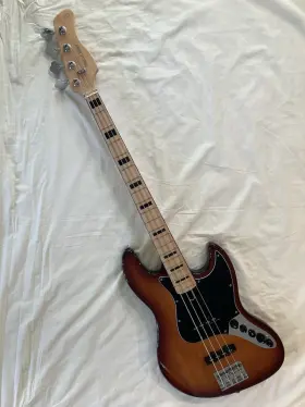 00810046130254 Sire Marcus Miller V7 Vintage Alder 4-string Bass Guitar 2nd Gen