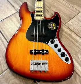 Sire 197881197025 Marcus Miller 2nd Gen V7 Vintage Adler 4-string Bass Tobacco Sunburst